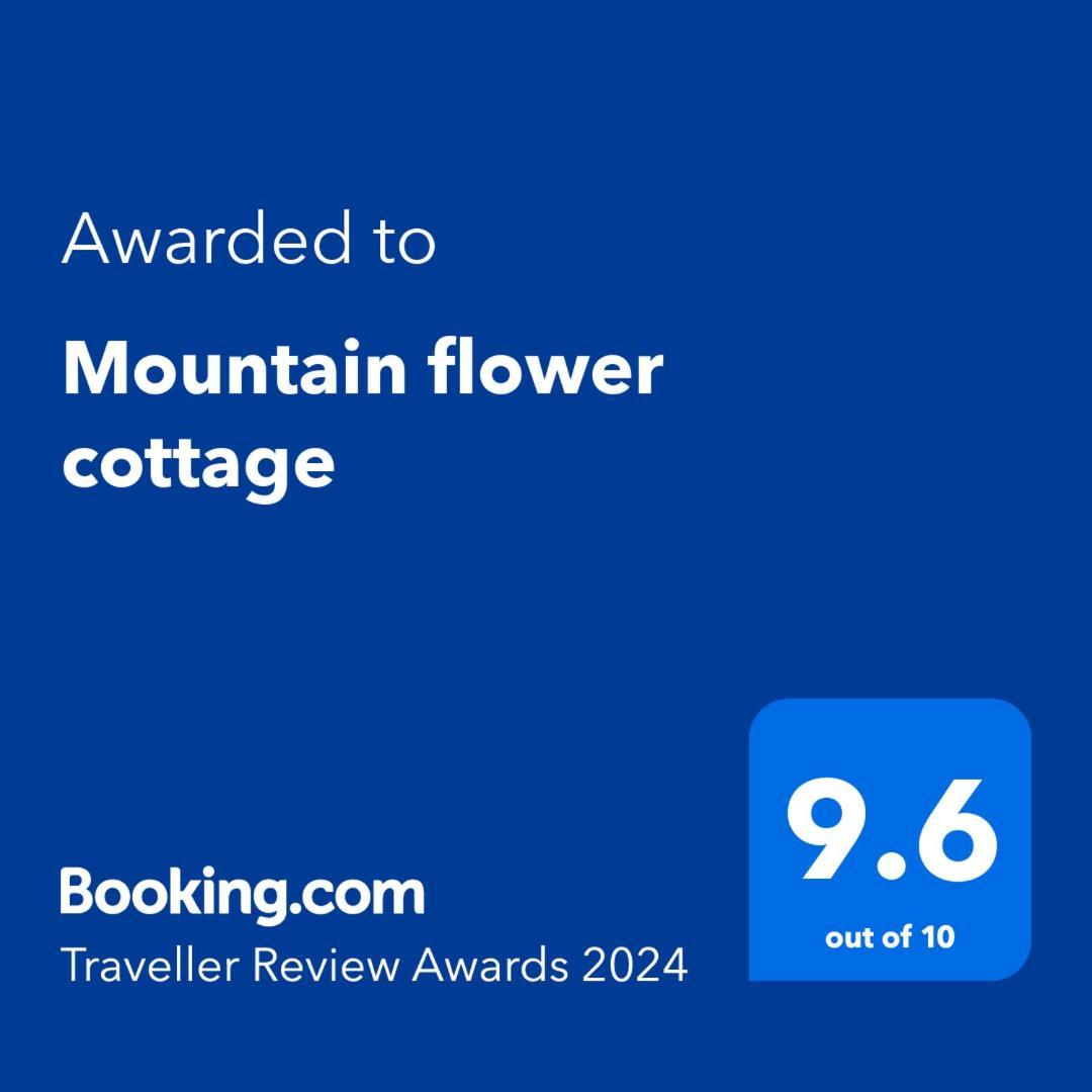 Mountain Flower Cottage Kazbegi Exterior foto