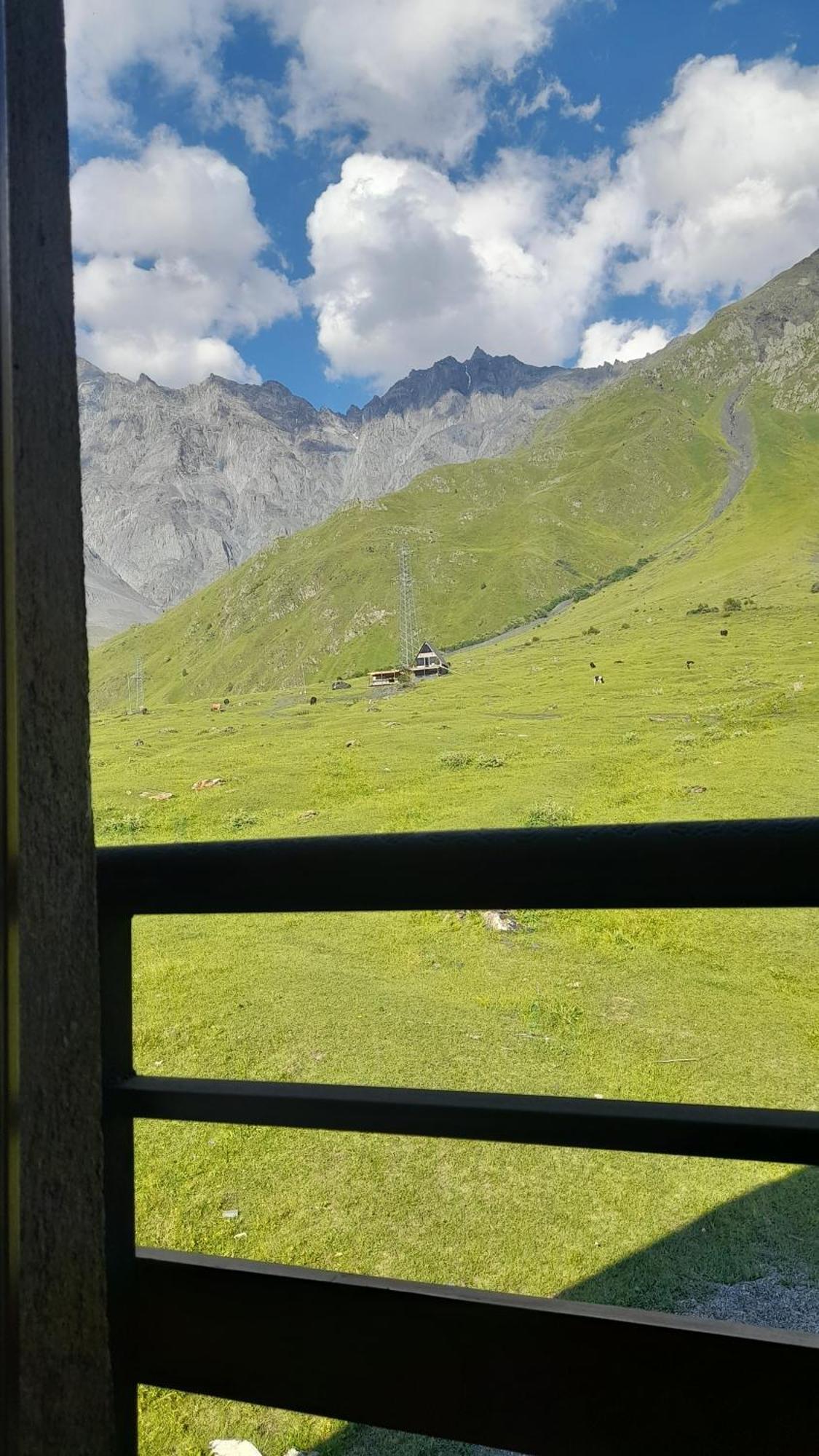 Mountain Flower Cottage Kazbegi Exterior foto